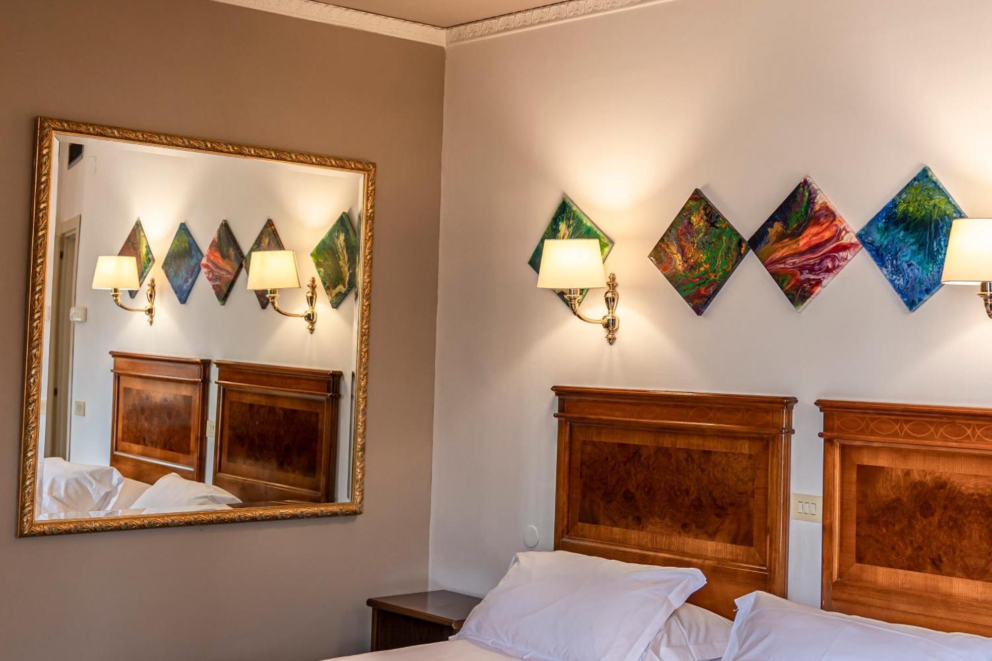 Hotel Cristina 4*